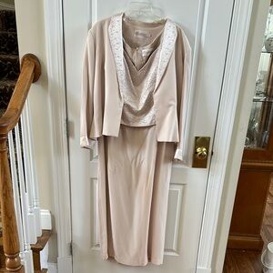 Elegant Cream Women's Intimate Set